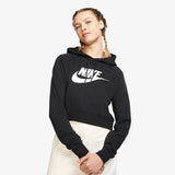 Nike Sportswear Essentials