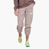 Nike Sportswear Essential