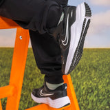 Nike Cosmic Runner