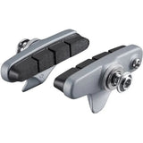 Пакни SHIMANO BR-R7000 R55C4 КОМПЛЕТ ЗА КОЧНИЦИ СО КАРТРИЏ (ПАР/СРЕБРЕНА) Y8ZJ98010