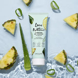 Love Nature Hydrating Гел за чистење со органска алое вера и ананас
