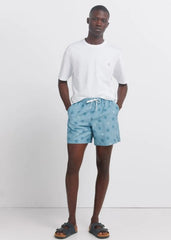 КОСТИМ ЗА КАПЕЊЕ 