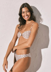 КОСТИМ ЗА КАПЕЊЕ ДОЛЕН ДЕЛ