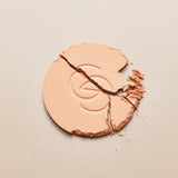 Giordani Gold Камена пудра збогатена со серум