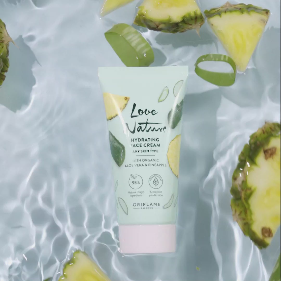 Love Nature Hydrating Крем за лице со органска алое вера и ананас