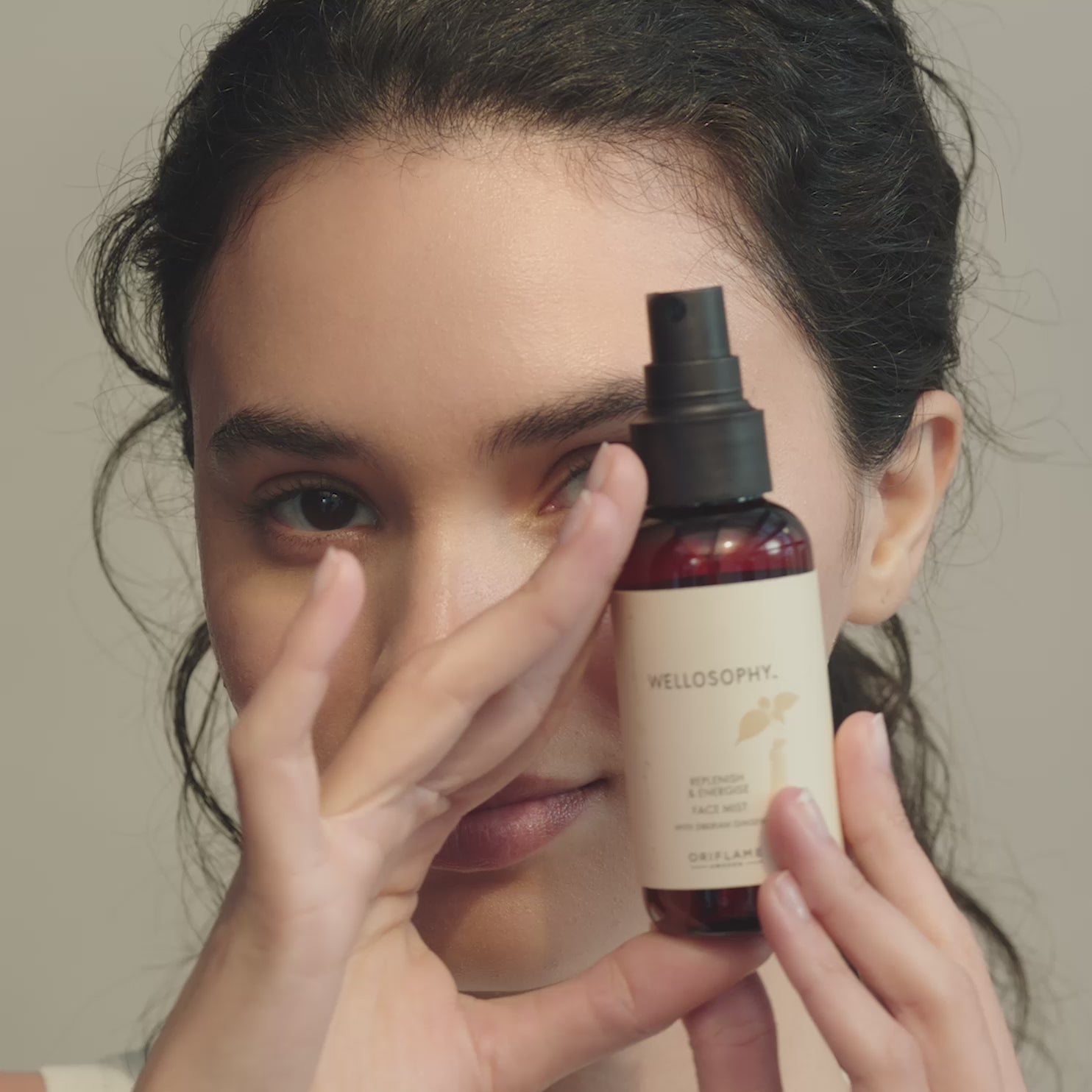 Wellosophy Replenish & Energise Спреј за лице